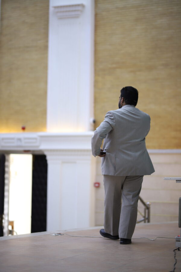 عباس رحمتی و ارتباطات